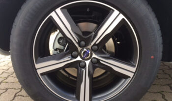 2016 Volvo XC 60 D4 Momentum Geartronic R-Design full