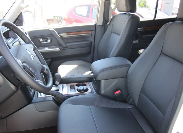 2012 Mitsubishi Pajero 3.2 DI-D Instyle full
