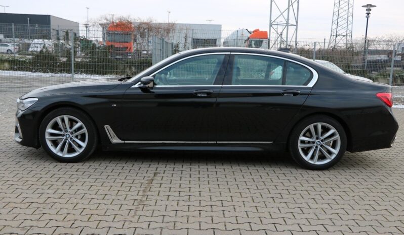 2016 BMW 730d xDrive M Sport full
