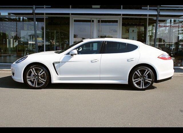 2011 Porsche Panamera S Hybrid full