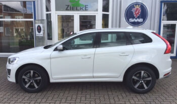 2016 Volvo XC 60 D4 Momentum Geartronic R-Design full