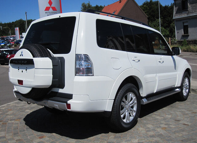 2012 Mitsubishi Pajero 3.2 DI-D Instyle full