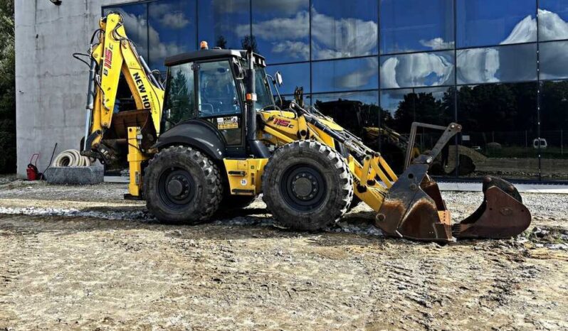 2017 New Holland Starrer Baggerlader B 115 C full